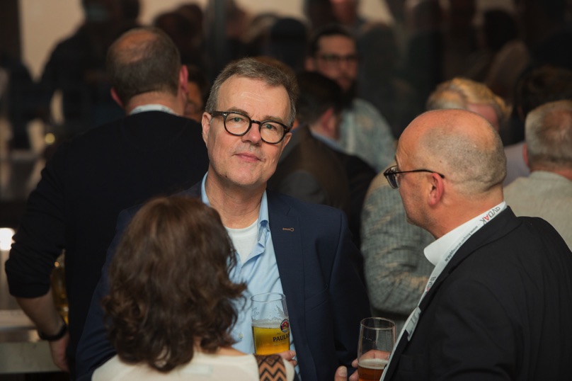 /images/slider-imgs-xs/129_Foto Loeffler_Weconact.jpg